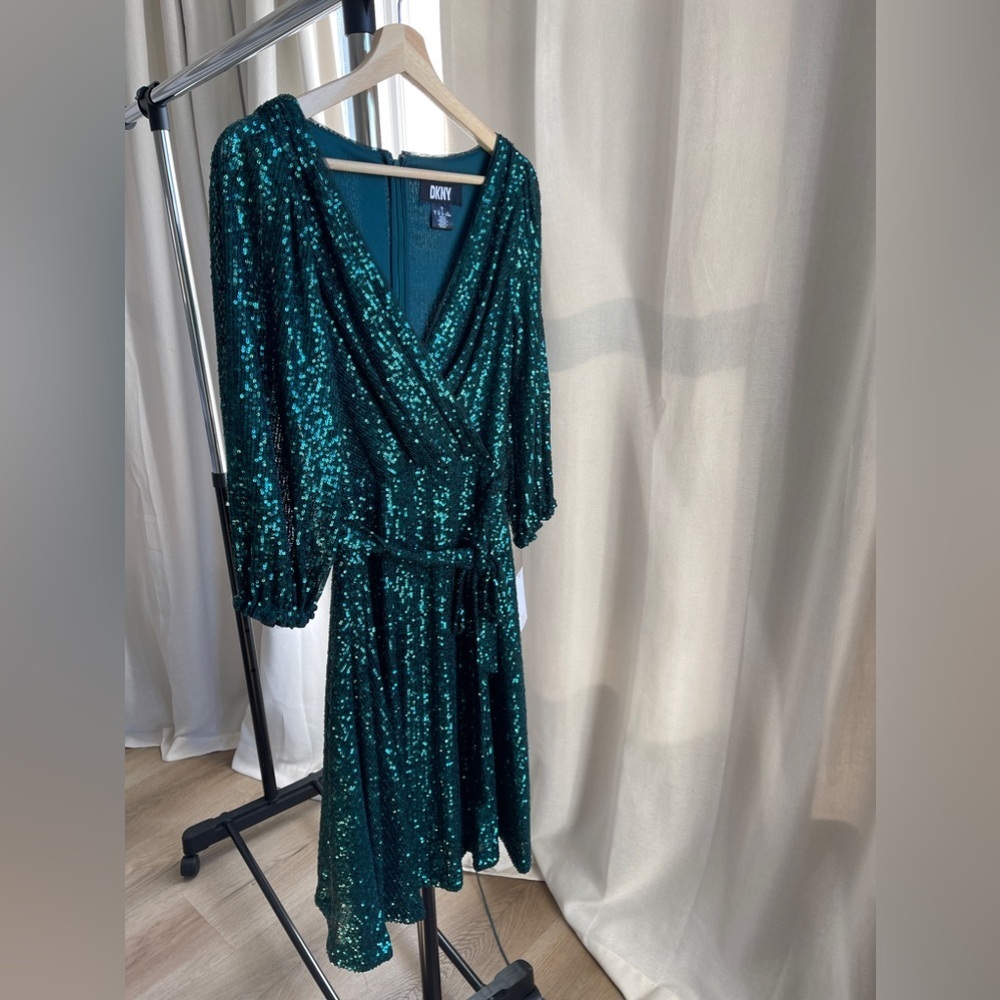 DKNY New with tags stunning dress sequence dark green color size 6